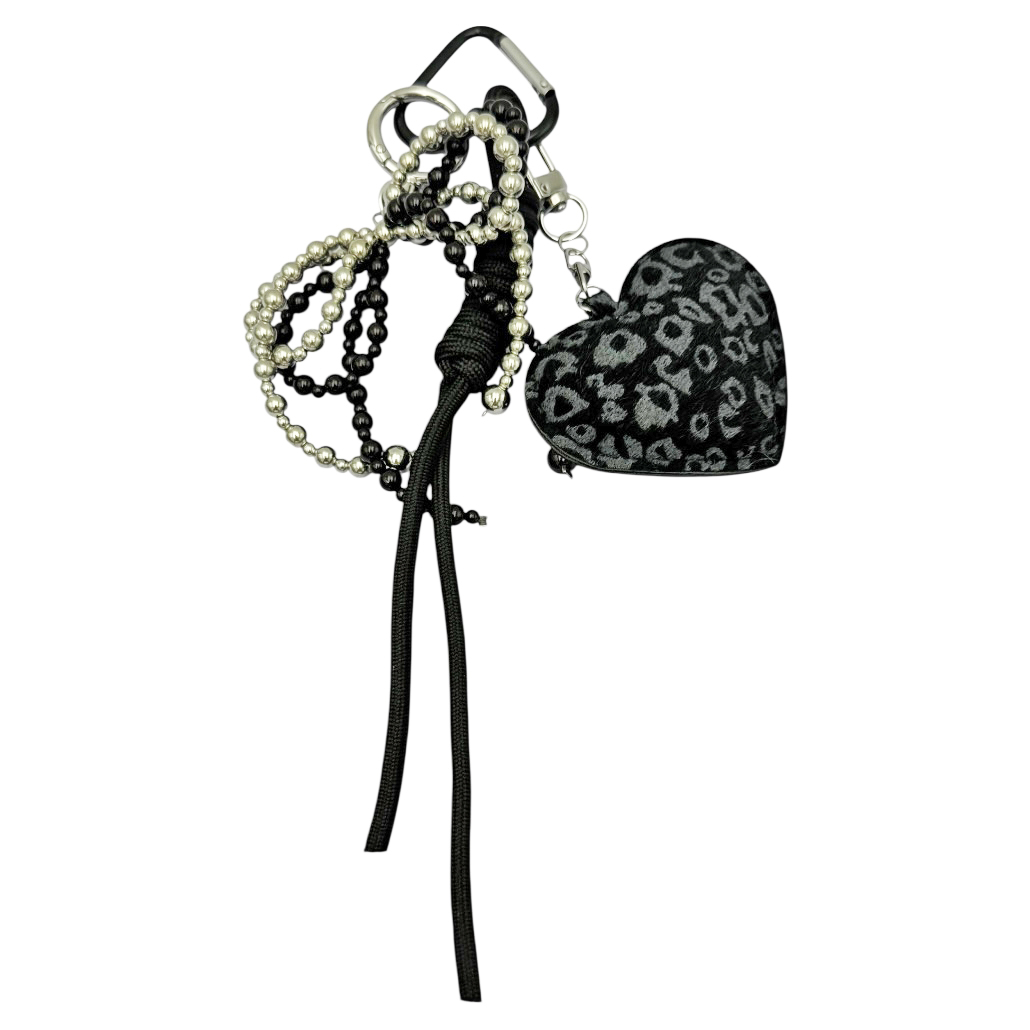 3-2602- Leopard Heart Charm –Savil