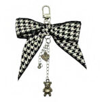 9-06 Πιε-ντε-Πουλ Keyring Savil